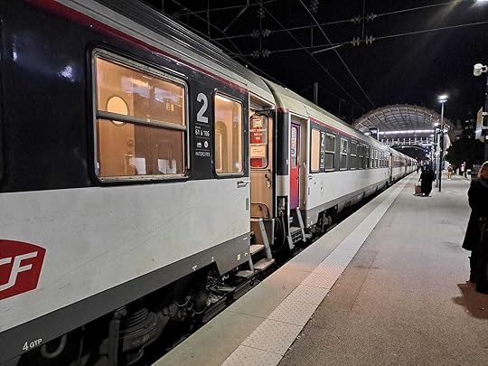 Night train Nice to Paris