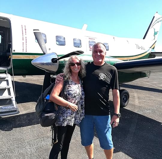 TRAVEL COUPLE THE BACKPACKING HOUSEWIFE