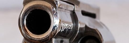 Recensione di La centenaria con la pistola di Benoit Philippon