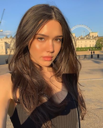 ˏˋ 𝗉𝗂𝗇𝗍𝖾𝗋𝖾𝗌𝗍: 𝗌𝗏𝗇𝗇𝗒𝖻𝗏𝖼𝗄𝖾𝗍 ˊˎ˗ | Aesthetic hair, Beautiful girl makeup, Hair inspiration