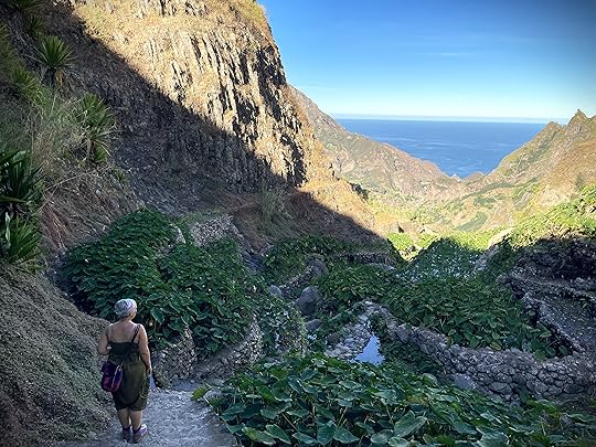 Coborand inspre Eito pe Santo Antão, Capul Verde
