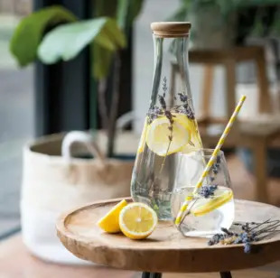 lavendel en citroen infused water