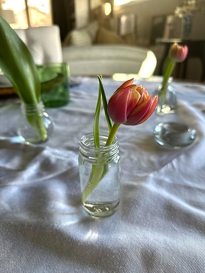 Dinnerpartybudvasetulips