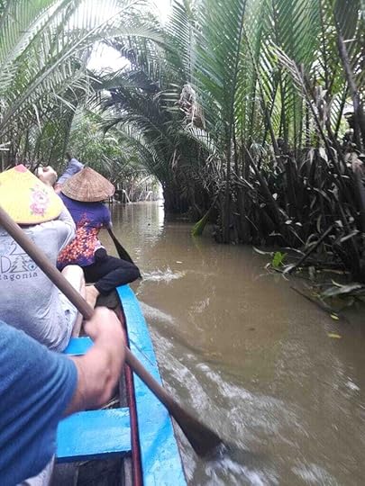 Paddling along on the Mekong River: The Backpacking Housewife