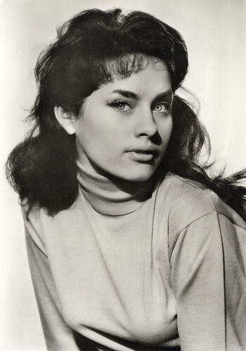 Vera Tschechowa (1940-2024)
