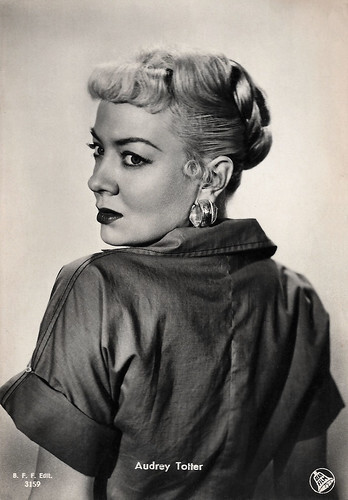 Audrey Totter in A Bullet for Joey (1955)