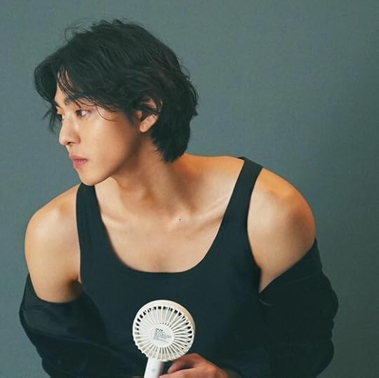El actor Ahn Hyo-seop, desde cabello largo hasta hombros anchos como el Océano Pacífico… Esta es la extensión del corte tras bambalinas - K-pop