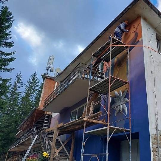 Иво Илиев – Yeto рисува фасадата на хижа Плевен