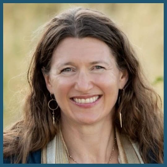 Headshot of Dr. Arielle Schwartz, trauma expert and practitioner of EFT Tapping for trauma