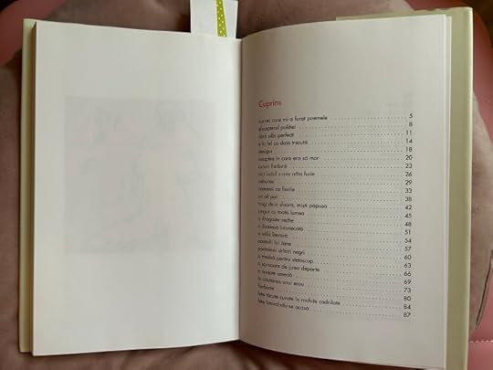 dragostea e un cîine venit din iad | Recenzie de carte