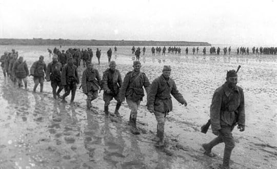 Soviet soldiers crossing the Syvash into the Crimea, Dec 1943 (public domain via Russian State Archive via Wikipedia)