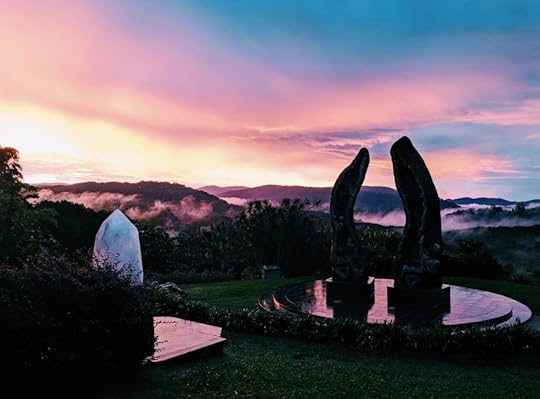 Кристалният замък в Байрън Бей