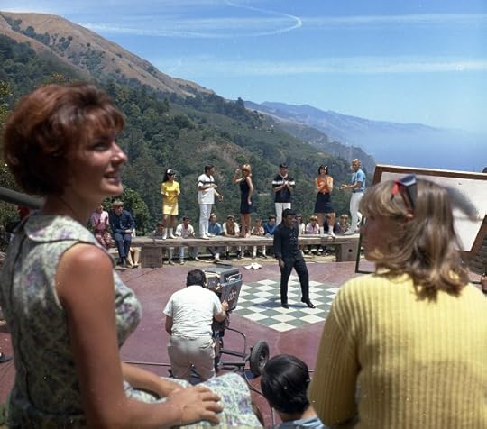 Percy Sledge (center) performs at Nepenthe in front of the ABC televisions cameras during a filming of the show 