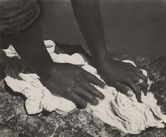 tina-modotti-hands-washing-1927-trivium-art-history
