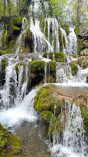 Водопад Бигора