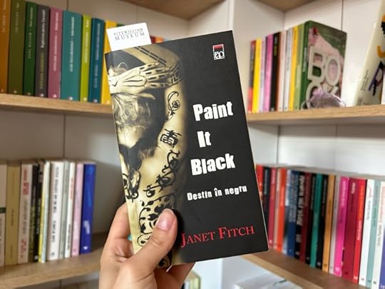 Janet Fitch - Paint it black | Recenzie de carte