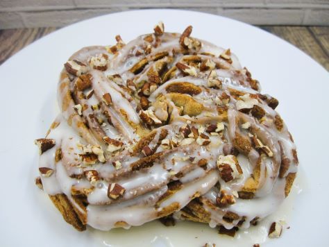 Bready or Not Original: Apple Butter-Pecan Roll