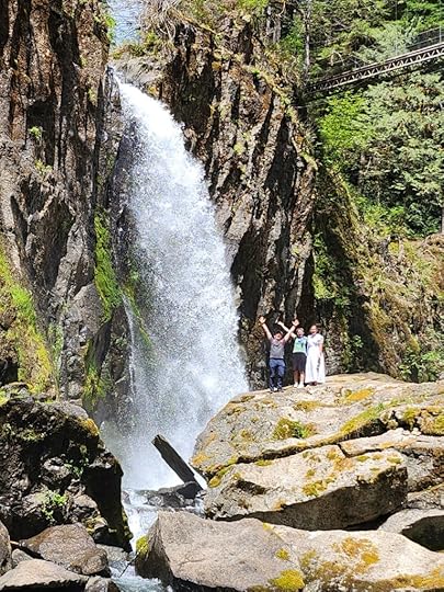 resized_20240608_143225-1