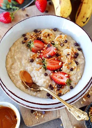 protein oatmeal with fruit and peanut butter