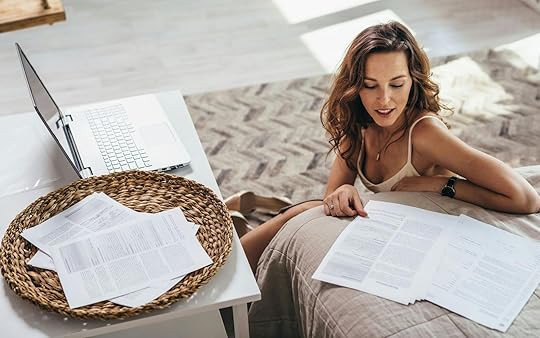 woman reading articles