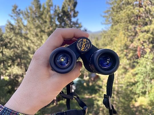 nocs travel binoculars one hand