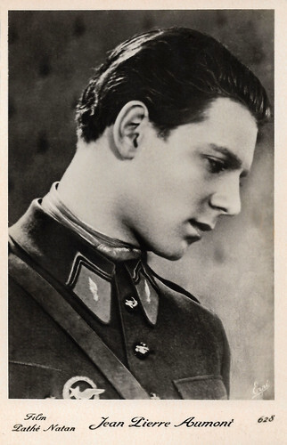 Jean-Pierre Aumont in L'équipage (1935)