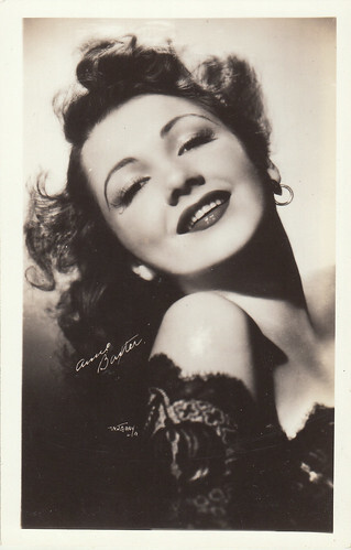 Anne Baxter