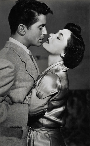 Farley Granger and Ruth Roman in Strangers on a Train (1951)