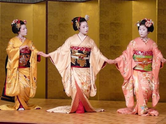 susohiki geisha kimono