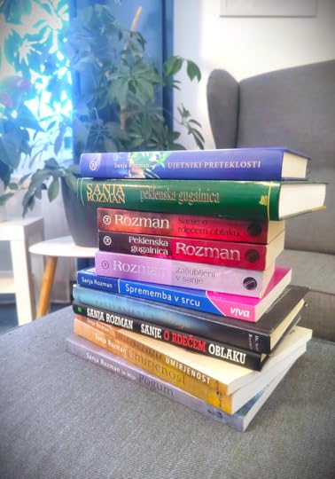 reading books Sanja Rozman