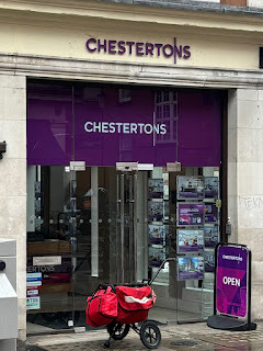 Chestertons estate agent, Hornton Street, W8