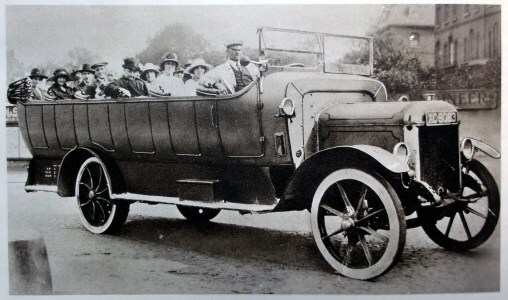 photo of a 1920s charabanc