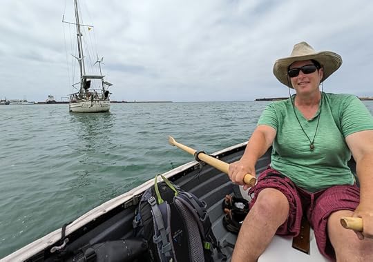 Go'n ashore