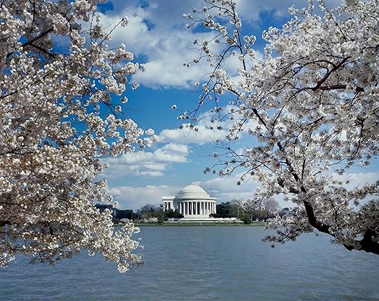 Planning a trip to Washington, D.C., is exciting but can be daunting when you’re trying to fit all the must-see attractions into a limited budget and timeframe.