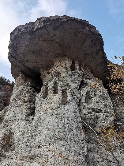 Скални ниши - Дъждовница 