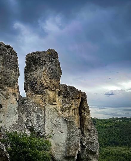 Скален комплекс, Дъждовница - лицето на девойка