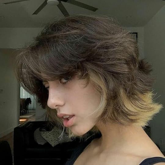 I asked for a wolf cut and got this what do I do : r/Hair