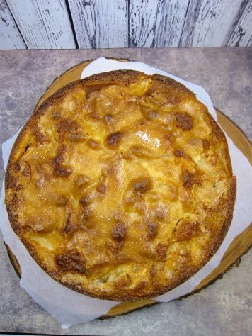 Apple Custard Cake