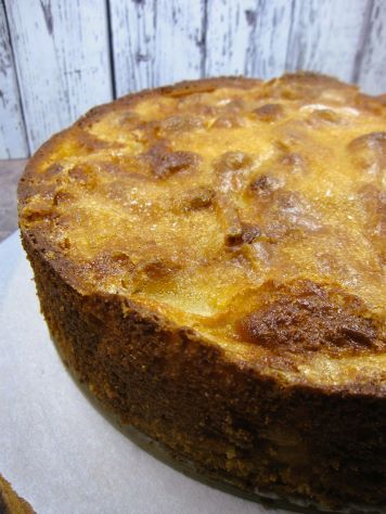 Apple Custard Cake