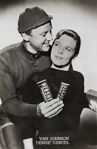 Van Johnson and Denise Darcel in Battleground (1949)
