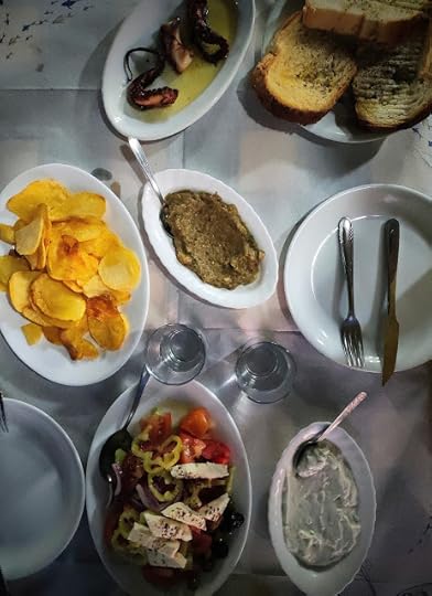 Dinner by the sea in Greece, at Ψαροταβέρνα Στράτος