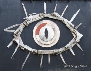 Picture of an eye sculpture outside a castle in Copenhagen