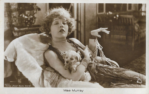 Mae Murray in Peacock Alley (1922)