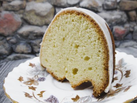 Bready or Not: Maple Bundt Cake with Maple Icing