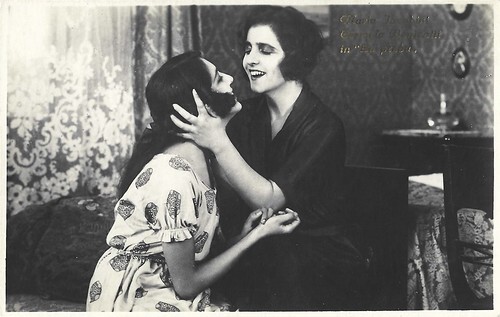 Maria Jacobini in La preda (1921)