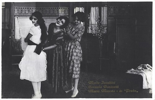 Maria Jacobini, Carmen Boni and Maria Moreno in La preda