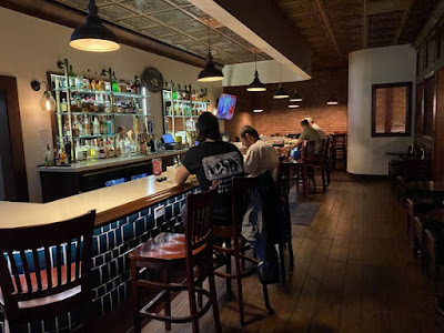 bar at Shaw's Steakhouse & Tavern in Santa Maria, California