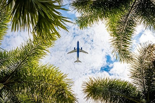airplane in hawaii