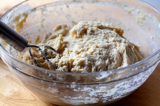 magical cinnamon buns-01