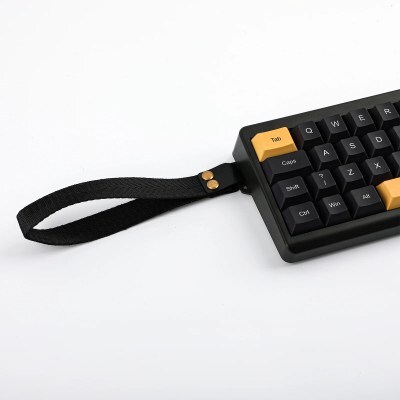 The carry loop on an Epomaker TH40 keyboard